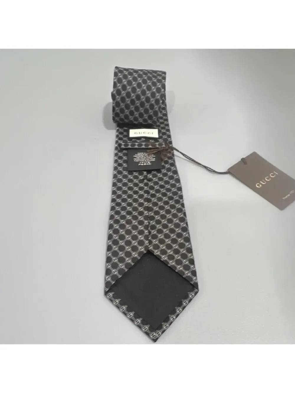 NEW WITH TAGS Gucci Men's Black & Gray Logo Argyle Silk Tie $249 - Picture 4 of 9